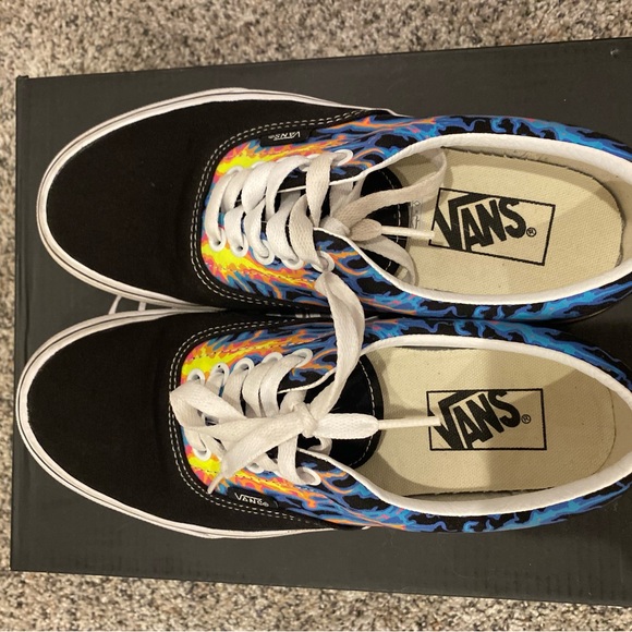Van’s authentic sneakers with flames - Picture 3 of 5